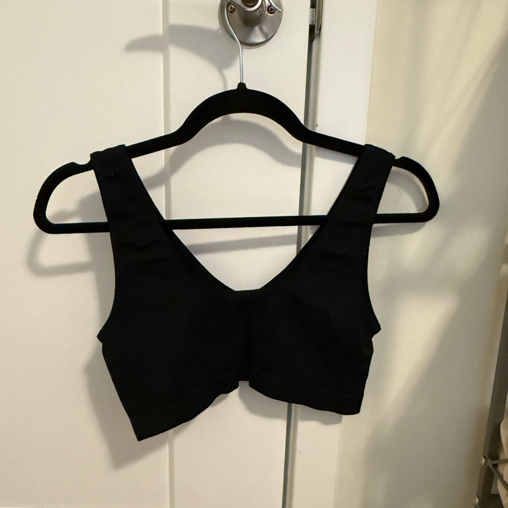 Black, size Large Colsie sports bra, worn once